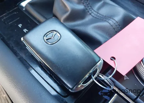 2020 Mazda Mazda3 Premium Package из США, поврежденный, VIN 3MZBPBEMXLM134475